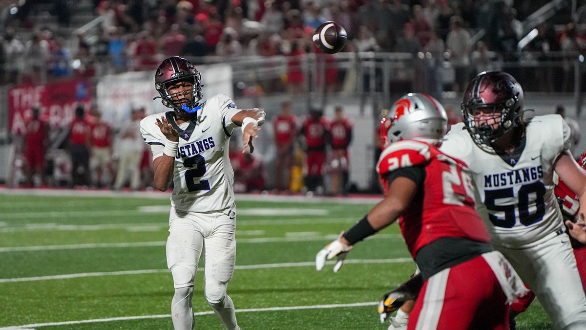 HIGHLIGHTS: Auburn QB commit goes off