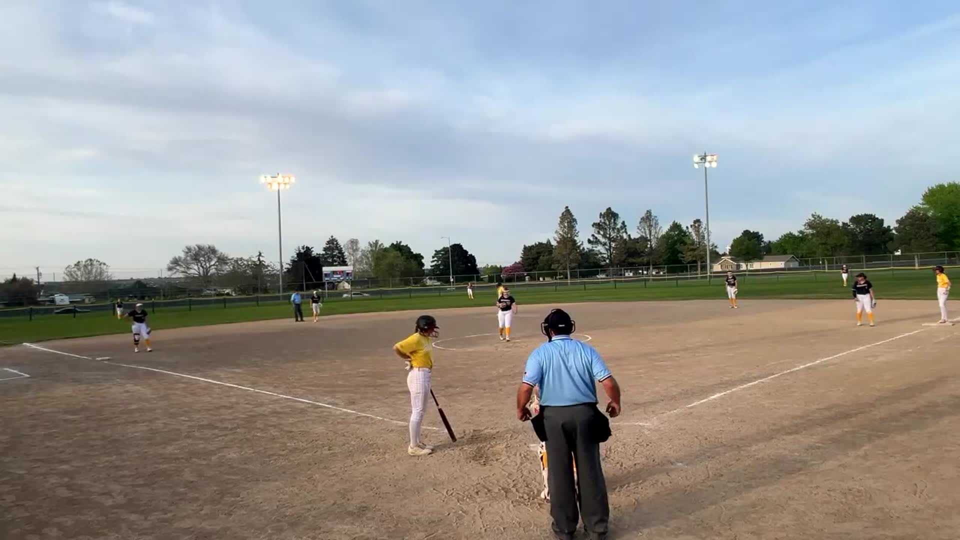 Softball Game Preview: Kamiakin Braves vs. Pasco Bulldogs