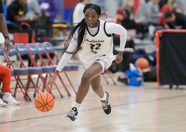 Ze'ni Patterson of No. 1 Archbishop Mitty scored 17 of her game-high 22 points in the first half of Friday's 76-44 win over No. 7 Democracy Prep at the Nike Tournament of Champions. (PHOTO: Darin Sicurello)