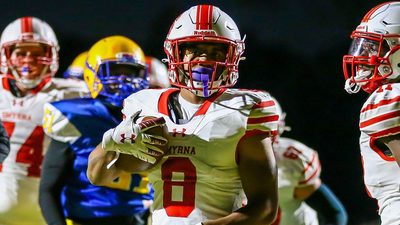 Yamir Knight named 2022 MaxPreps Delaware High School Football Player of the Year