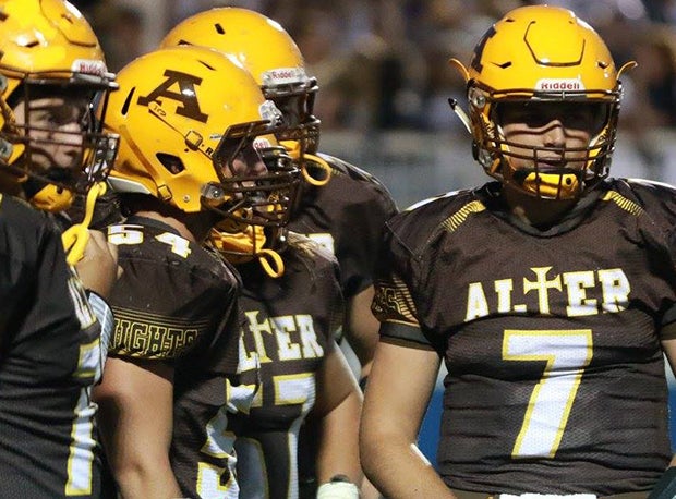 Alter is riding a seven-game win streak and moves into the D-III Fab 5. 
