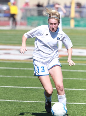 Sydnie Chittum helped Catalina Foothills placesecond in girls soccer in Arizona.