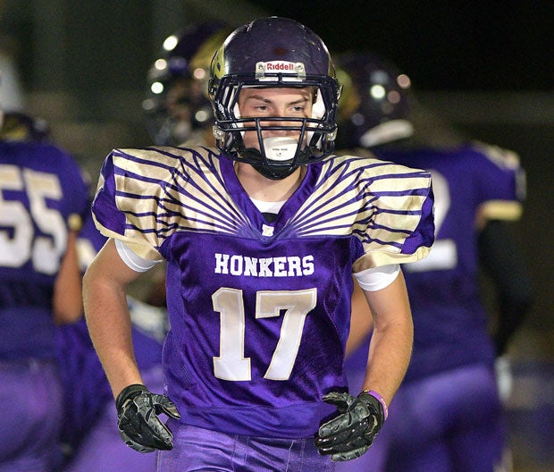 Luke Taylor caught a 17-yard TD pass from Danny Chavez for the only points in Willows' 6-0 win over Pierce.