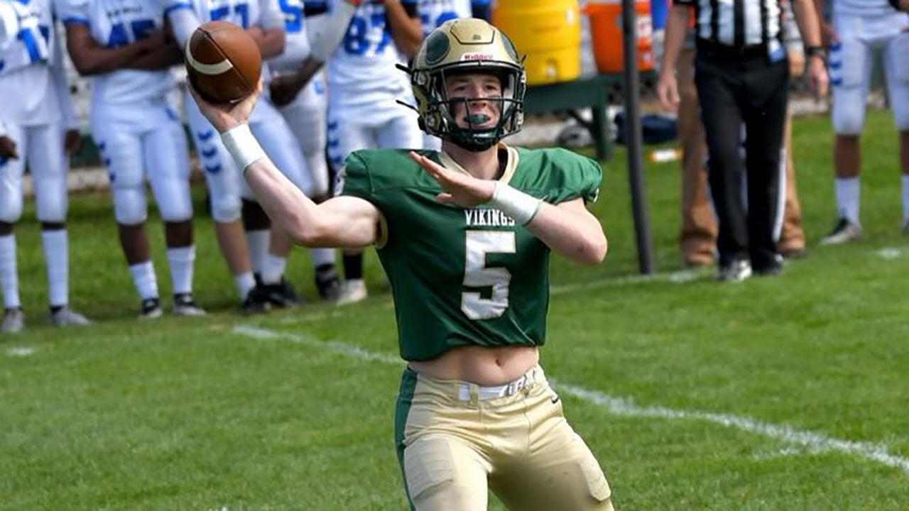 Elias Soehren named 2022 MaxPreps Maine High School Football Player of the Year