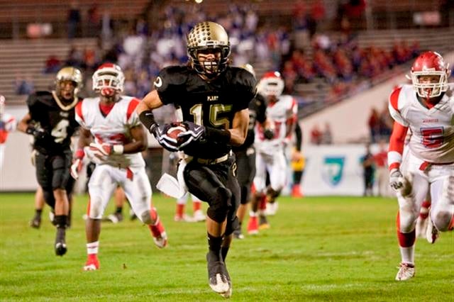 Plant's Eric Dungy races for a touchdown. 
