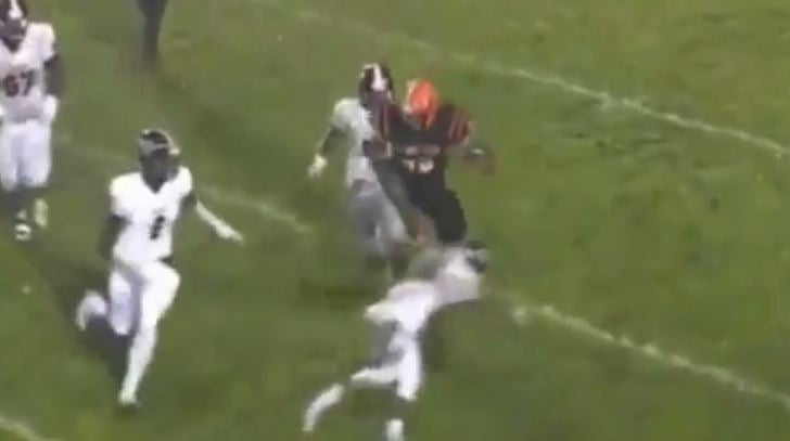 Video: Lamont Wade hurdles defender, sprints 75 yards for a touchdown