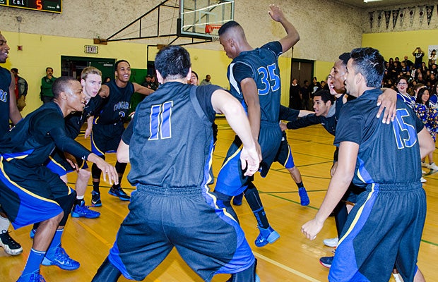 Newark Memorial continues to roll, moving into the No. 6 spot in this week's NorCal rankings with a 17-2 record.