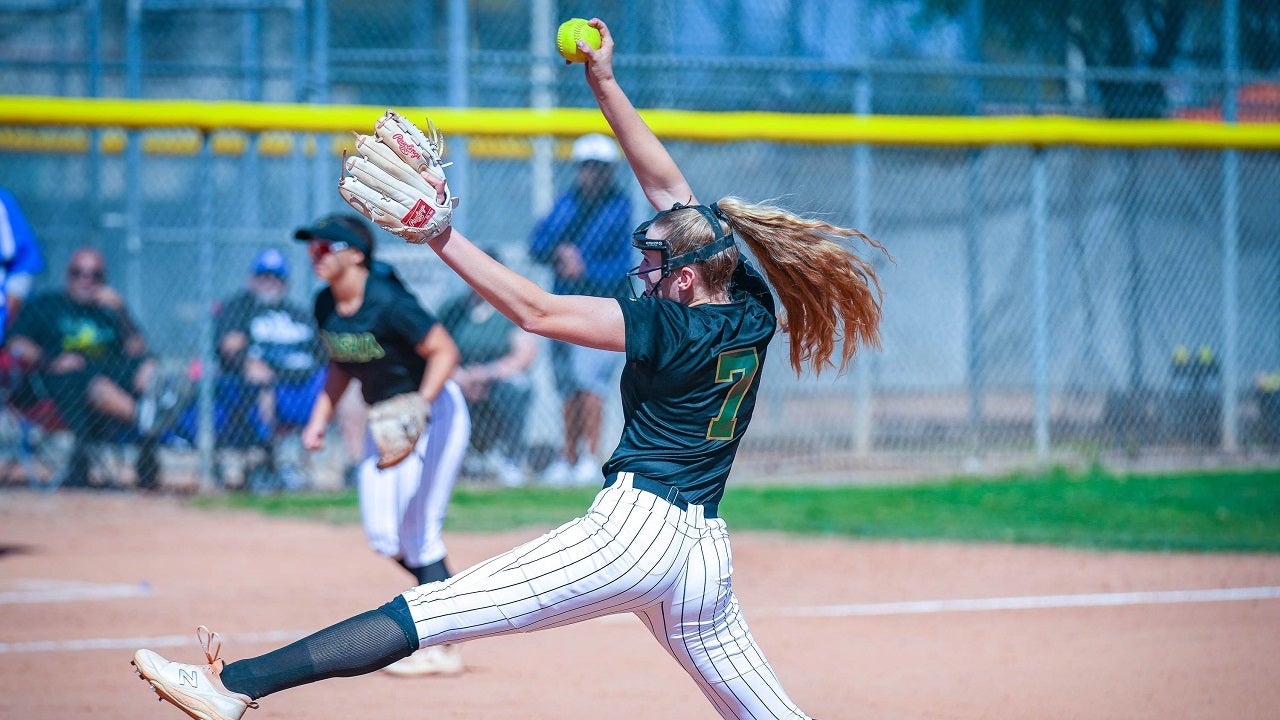 High school softball rankings: Ballard of Kentucky moves to No. 2 in MaxPreps Top 25 after 2-1 win over Roncalli