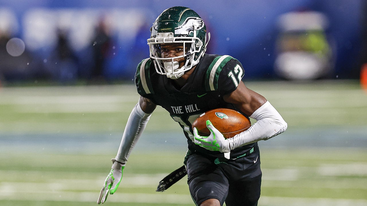 FOOTBALL: Top 25 greatest two-way players