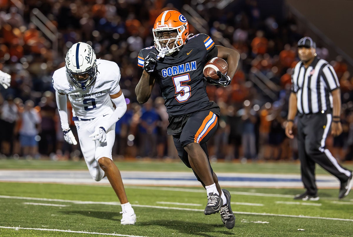 Corey Hinton of Bishop Gorman led the Gaels to a win over St. John Bosco earlier this season. Now the junior running back leads his squad against Mater Dei. (PHOTO: Jenni Webber)