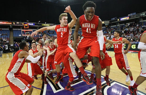 Mater Dei and Stanley Johnson (41) enjoy one of their four straight California championships.