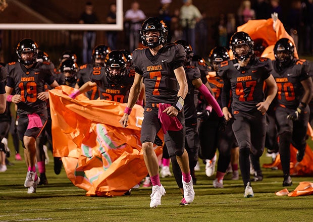 Wyoming commit Taylor Hasselbeck threw for nearly 1,800 yards and 18 touchdowns as a junior at Ensworth playing for his dad Tim, who spent four seasons as a quarterback in the NFL. (PHOTO: Scott Hughes)