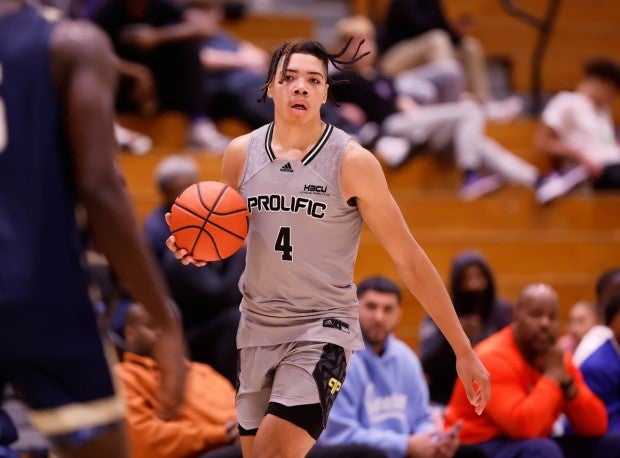 Elite class of 2026 prospect Tyran Stokes helped Vegas Elite reach the Nike EYBL Peach Jam title game. (Photo: Ed Turlington)