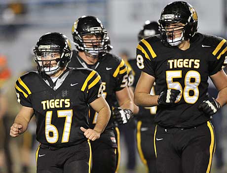 North Allegheny's line play on both sides of the ball led to its rout of Coatesville in the Class 4A title.