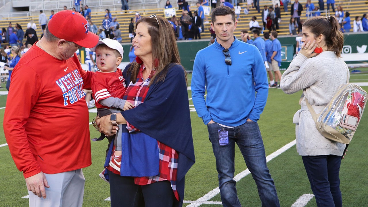 Texas high school football: Dodge Bowl pits father vs. son in unlikely 6A-1 state title showdown