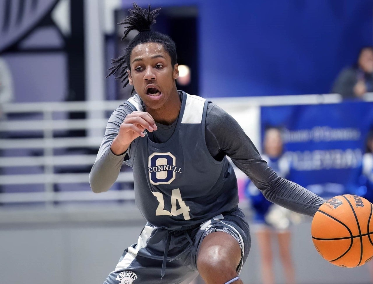 Top 20 Class of 2026 prospect Quincy Wadley earned third team MaxPreps Freshman All-America honors after averaging 15 points and 4.2 rebounds per contest last season. (Photo: Danny La)