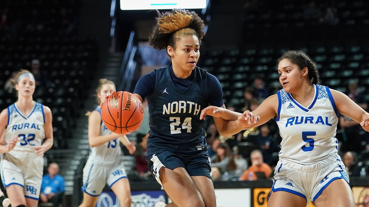 Jaliya Davis named 2023-24 Kansas MaxPreps High School Girls Basketball Player of the Year