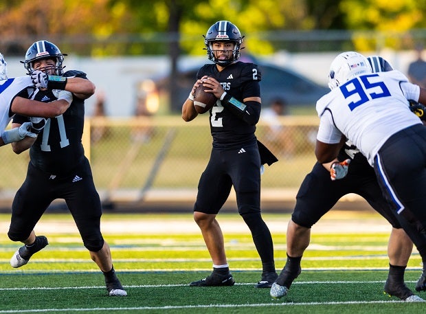 Four-star junior Helamen Casuga leads Corner Canyon to epic comeback win over IMG Academy. (Photo: Caleb Brown)