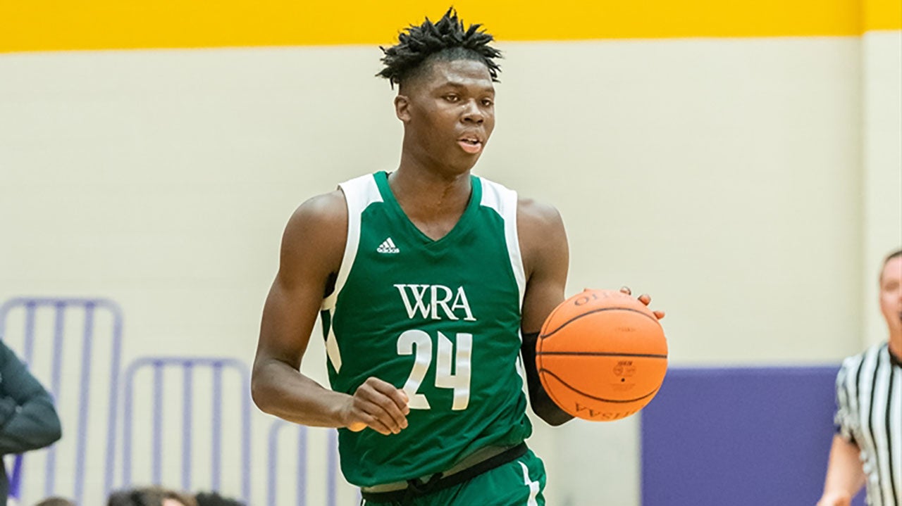 High school basketball: Chris Livingston commits to Kentucky, John Calipari lands second top 10 prospect in Class of 2022