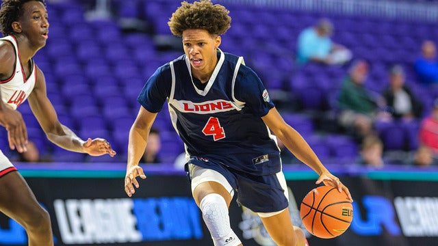 Basketball Recap: Alexander Lloyd Leads a Balanced Attack to Bea