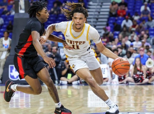 Beaumont United enters MaxPreps Top 25 for fourth consecutive season after three-star New Mexico signee Kayde Dotson erupted for career-high 37 points in a win over Cypress Springs. (Photo: Robbie Rakestraw)