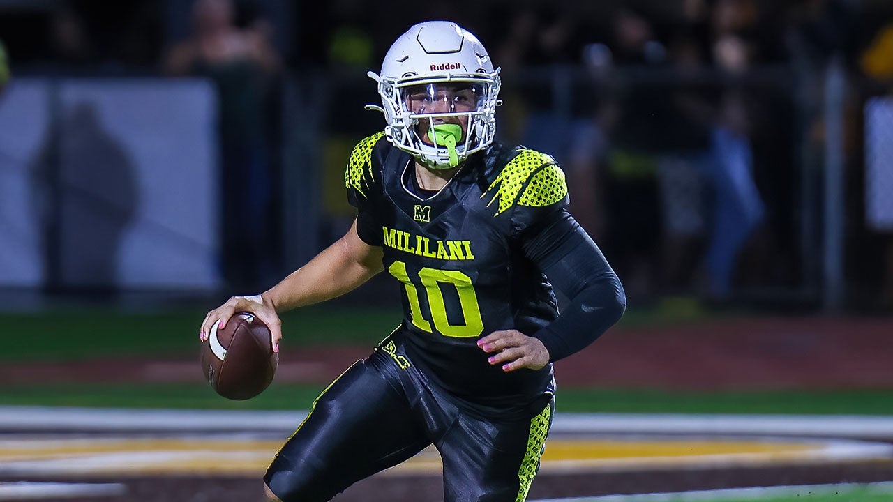 Treston McMillan named 2023 MaxPreps Hawaii High School Football Player of the Year