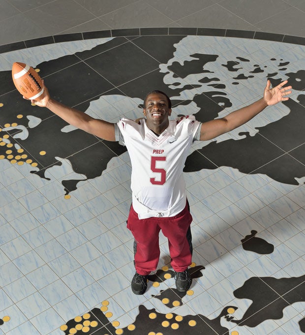 Running back Olamide Zaccheaus