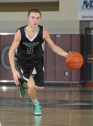 Jackson's Dan Kingma scored 31 points in an
impressive win Saturday.