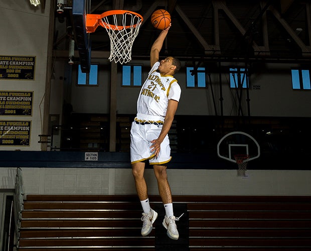Forward Dante Ray