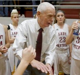 Oklahoma coach nearing 4,000 career wins