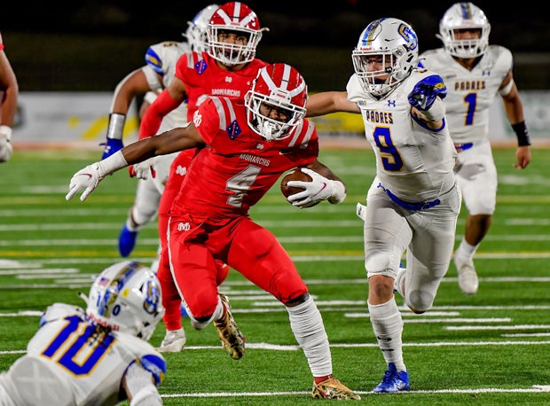 Raleek Brown (4) carried 11 times for 61 yards and three touchdowns.