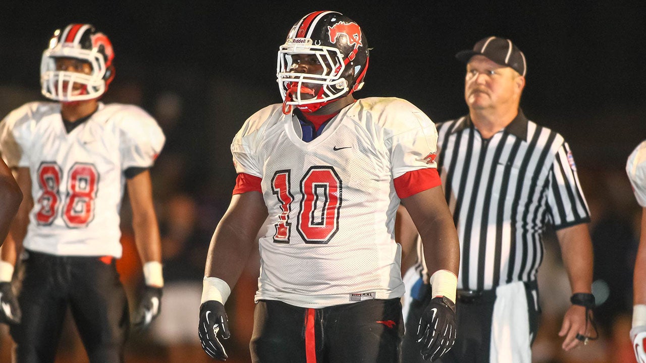 WATCH: Khalen Saunders, 324-pound Saints viral sensation, was a beast of a running back in high school