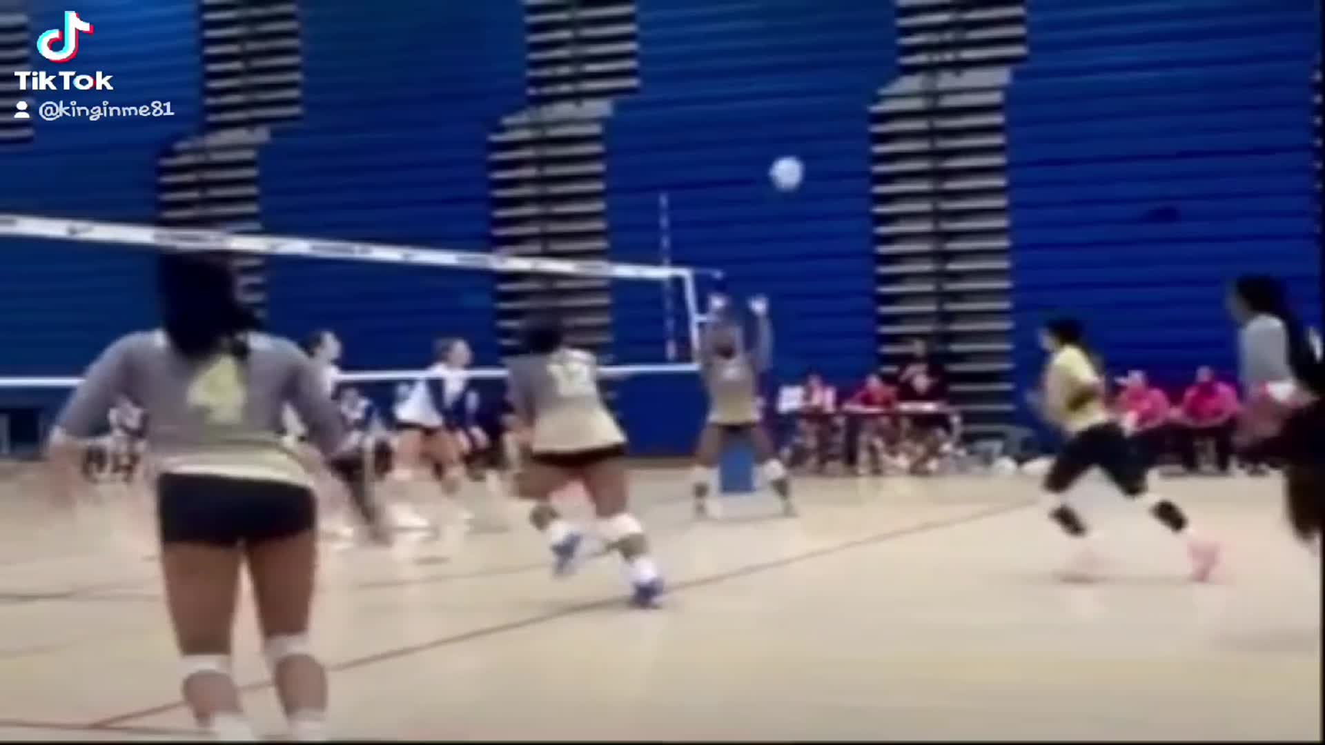 Volleyball Recap: Oxon Hill Extends Winning Streak to Five