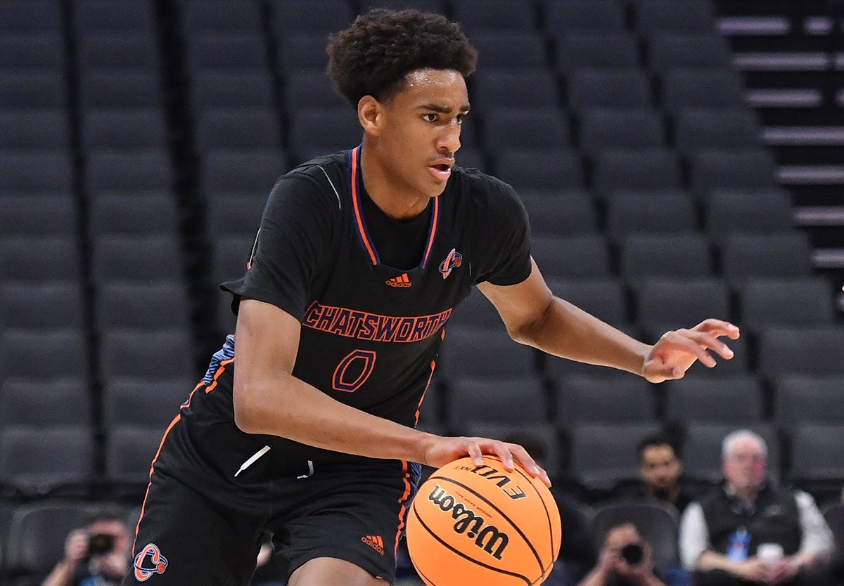 Five-star sophomore Alijah Arenas of Chatsworth scores Division IV-record 44 points in state championship loss to Monterey. (Photo: David Steutel)