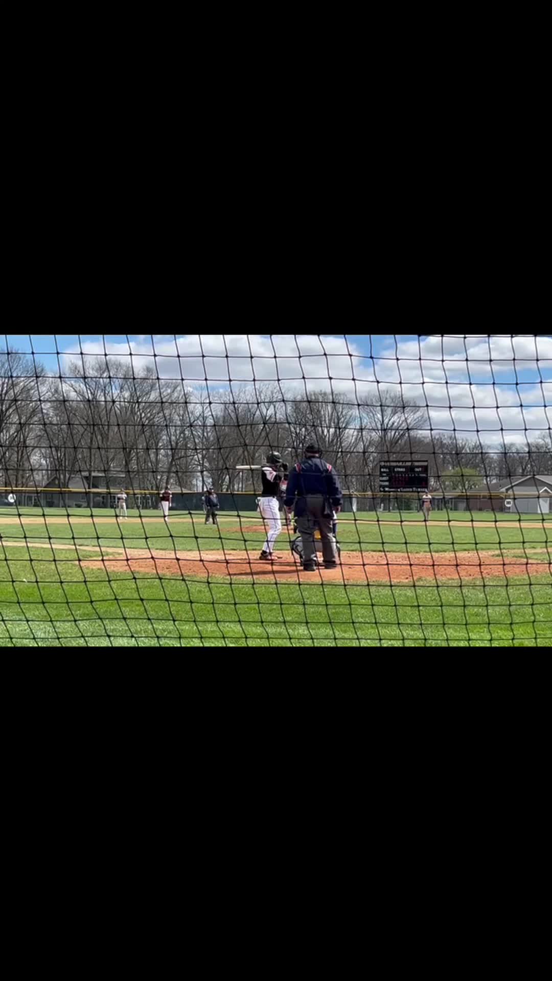 Baseball Recap: Make It 11 in a Row for Versailles