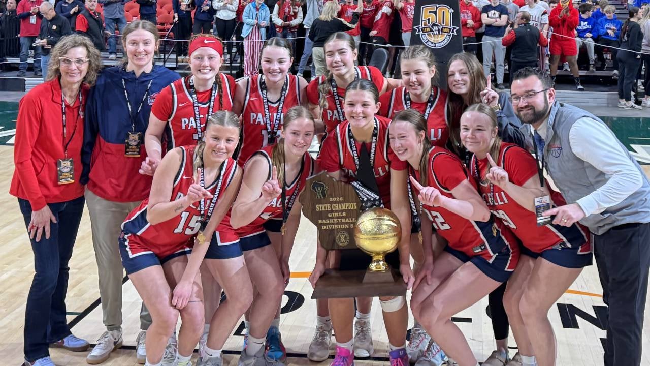 BASKETBALL: Pacelli wins D5 state title