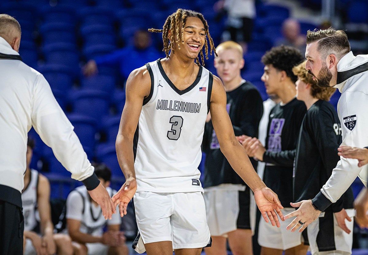 Top 20 junior Cameron Holmes averaged 18.1 points, 5.6 rebounds and 4.1 assists per contest last season. (Photo: Eugene Alonzo)
