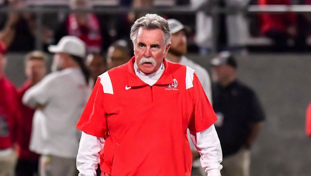 High school football: Mater Dei head coach Bruce Rollinson announces retirement at end of season