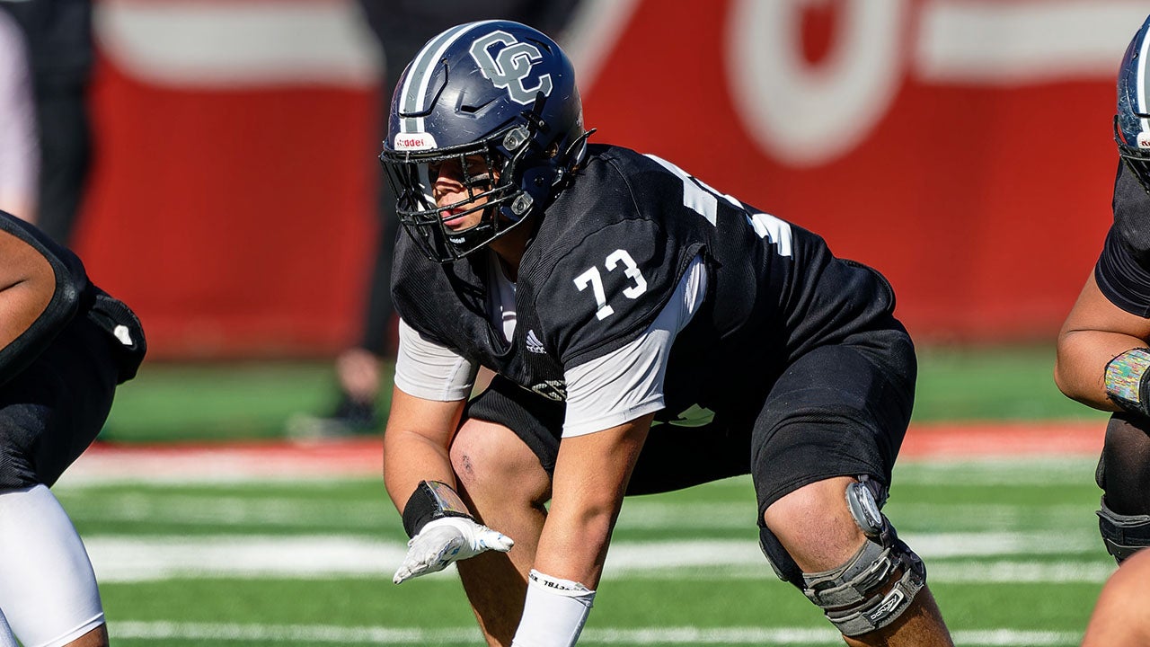 Zion Finau named 2024 MaxPreps Utah High School Football Player of the Year