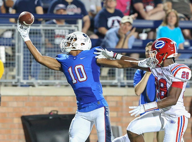 Allen (Texas) receiver Theo Wease makes a one-handed catch against Evangel Christian Academy (La.).