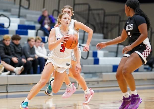 Brookfield East senior Maya Kovacic netted 26 points in a 67-63 double OT win against Verona on Saturday. The  University of St. Thomas commit is averaging 18.2 points per game for the 11-4 Spartans. (Photo: David Feyen)