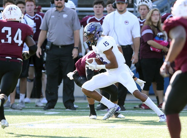 Jaelin Campbell and College Station take on Magnolia in the 5A-DII Region II playoff game.