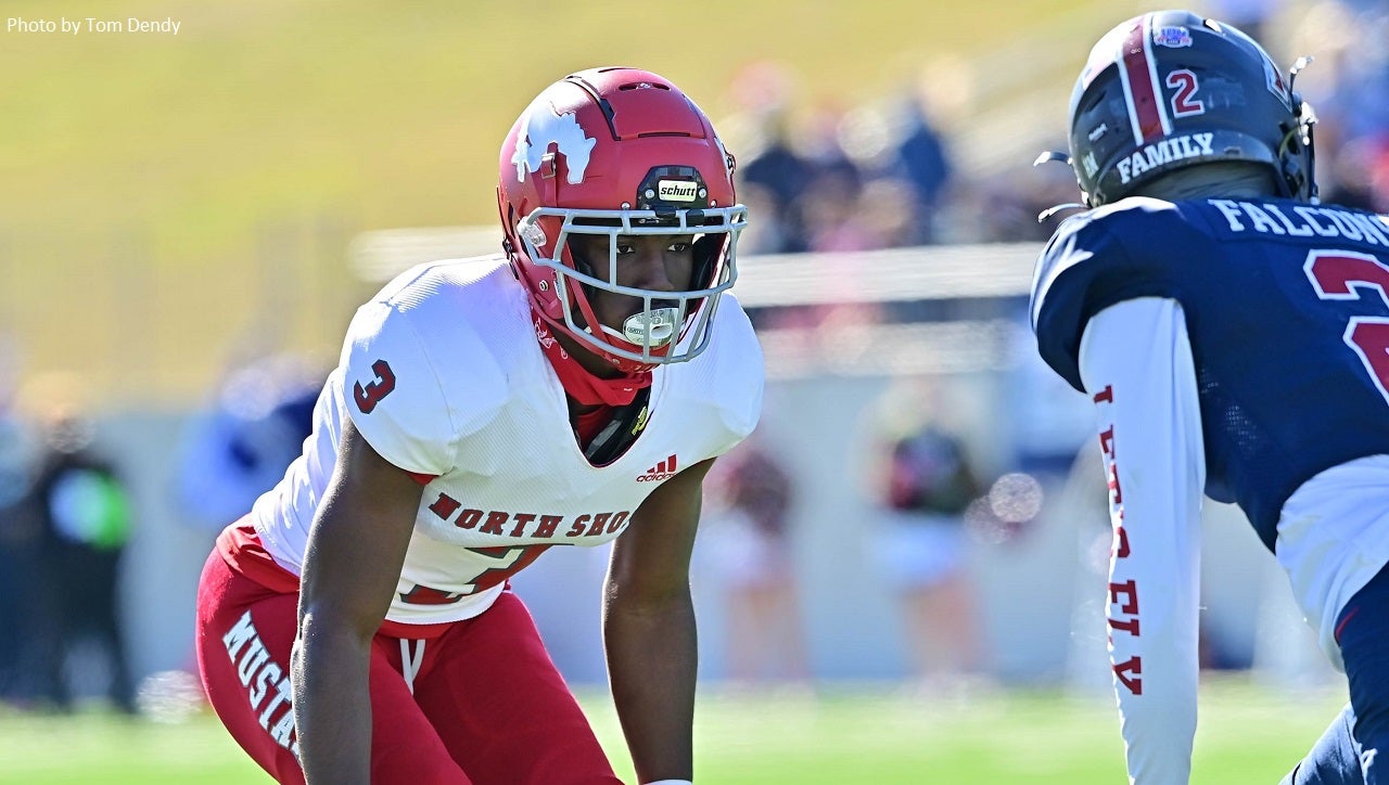 High school football Travis Hunter, Domani Jackson lead list of top 10 cornerbacks entering