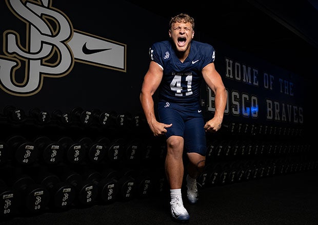 Senior defensive end Dutch Horisk hopes to help St. John Bosco get back on top in 2025 after the program was crowned national champions in 2019 and 2022. (PHOTO: Antoine Belote)