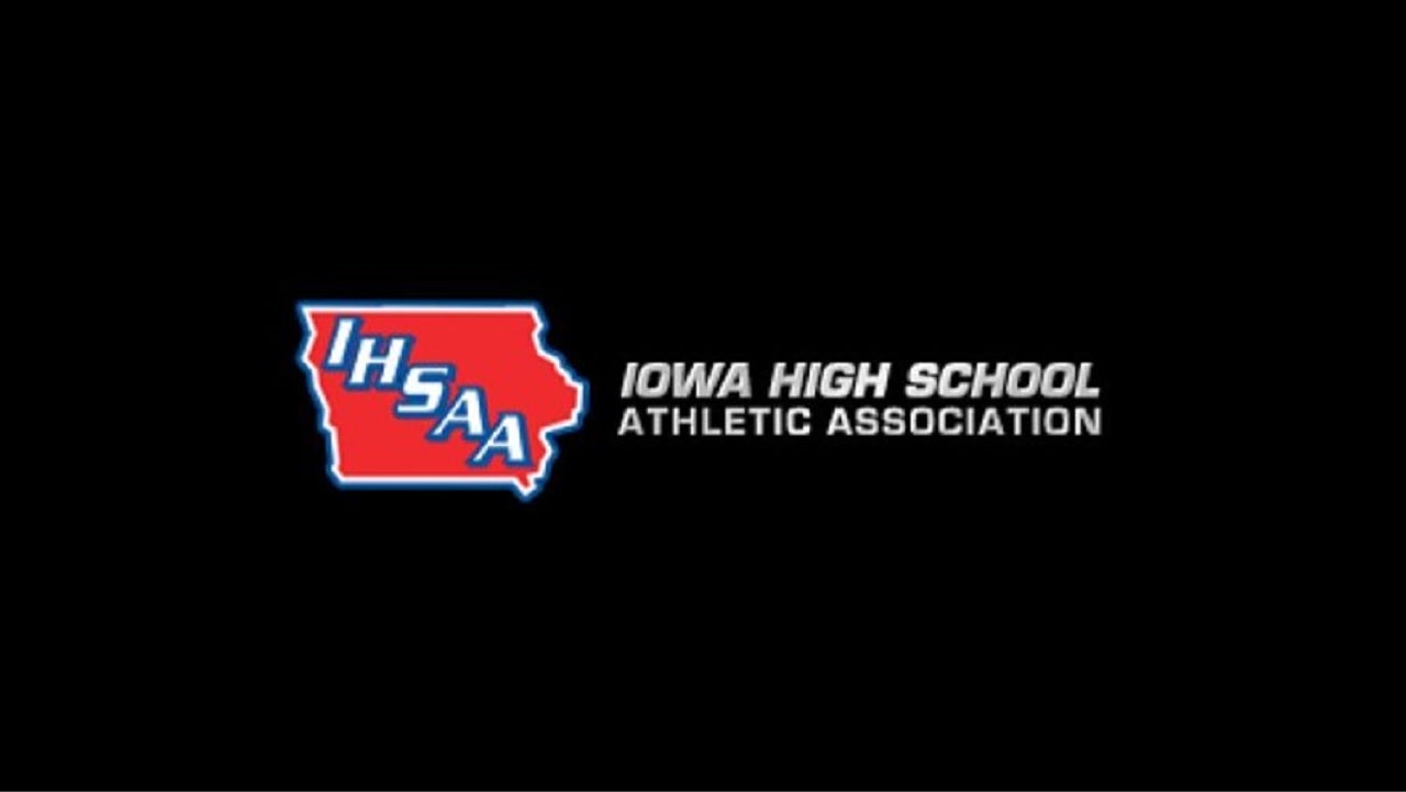High school football: Iowa 8-man teams combine for 202 points in semifinal shootout