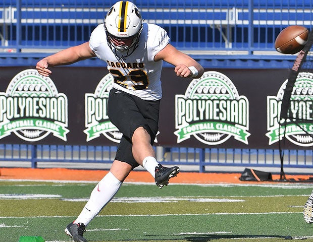 Parker Lewis, Saguaro kicker