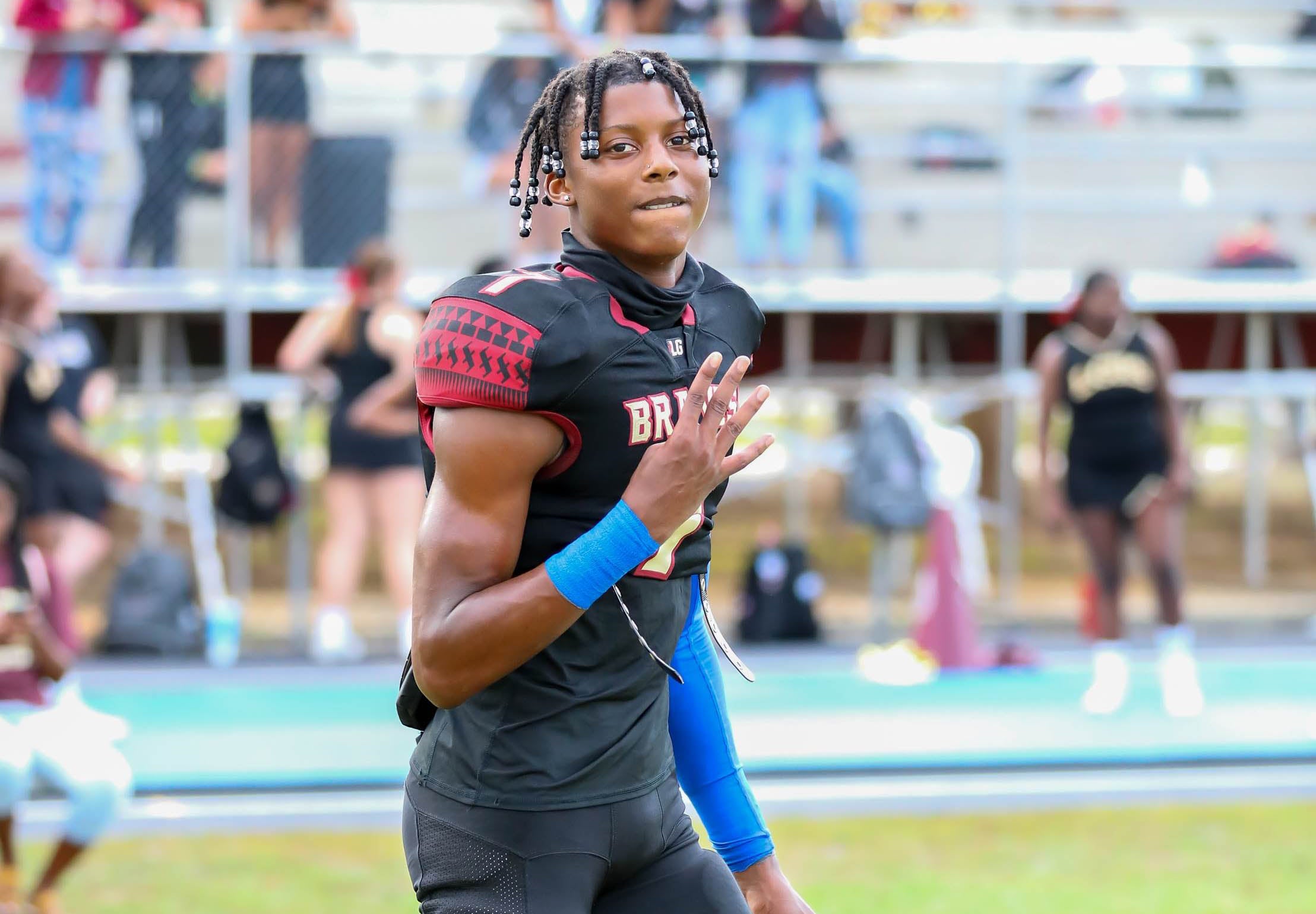 Defensive back Cormani McClain