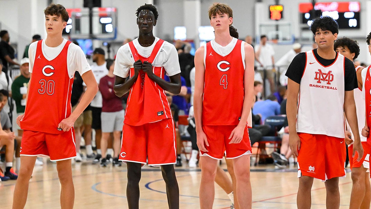 BASKETBALL: FL power has three 7-footers