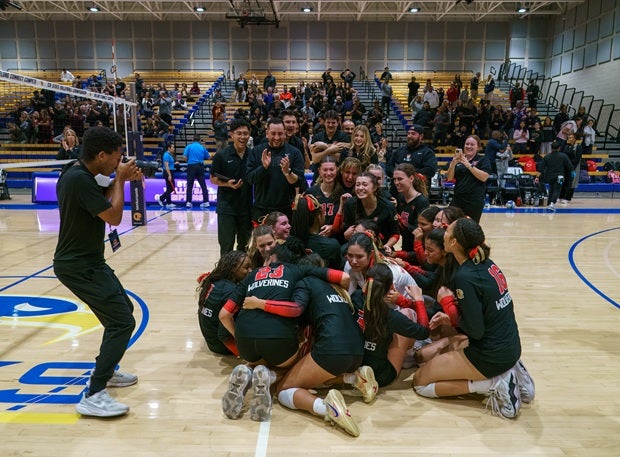 Harvard-Westlake celebrates its CIF Division 1 state title on Friday after sweeping Woodcreek. (PHOTO: Diane Torrence)