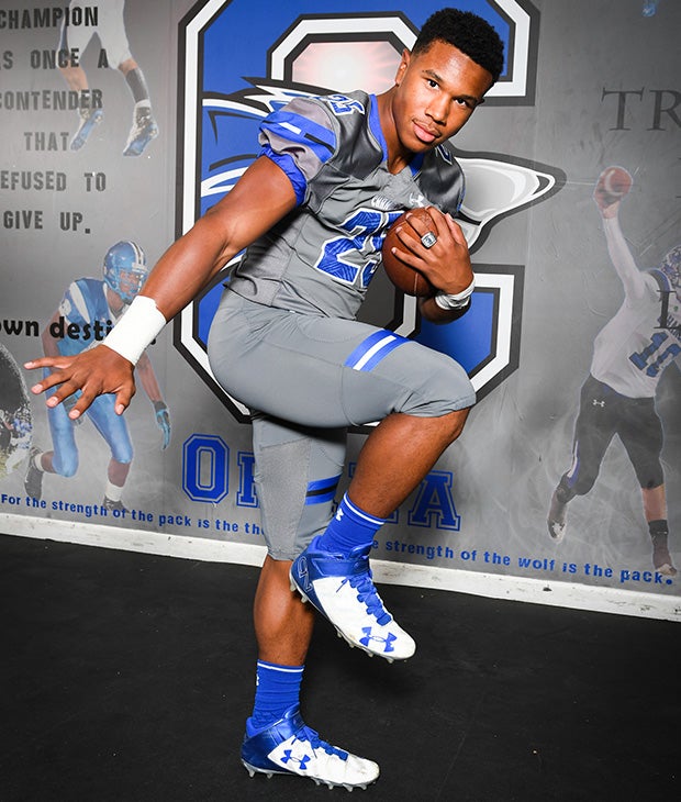 Running back/cornerback DeCarlos Brooks